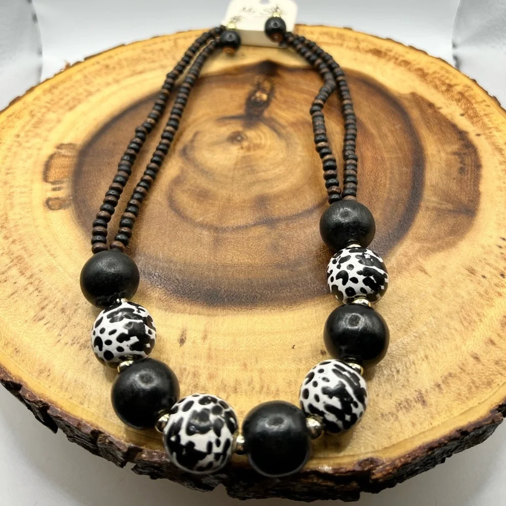 Fashion Necklace and Earring Set NEW IN PACKAGE‎